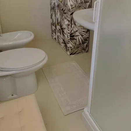 Casa Mare Vacanze Viale Venezia 20 Nuova *